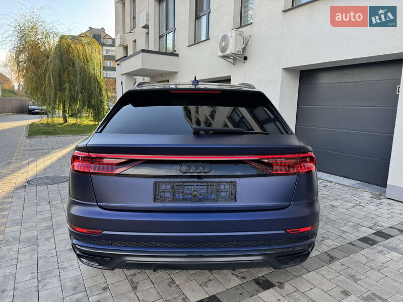 Внедорожник / Кроссовер Audi Q8 2019 в Ужгороде