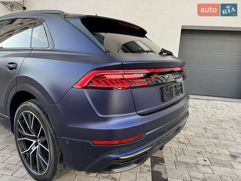 Внедорожник / Кроссовер Audi Q8 2019 в Ужгороде