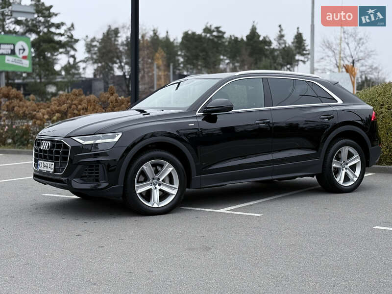 Позашляховик / Кросовер Audi Q8 2019 в Києві