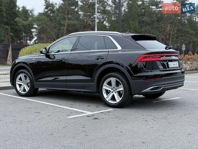 Позашляховик / Кросовер Audi Q8 2019 в Києві