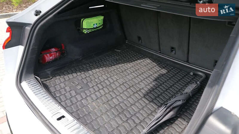 Позашляховик / Кросовер Audi Q8 2019 в Києві