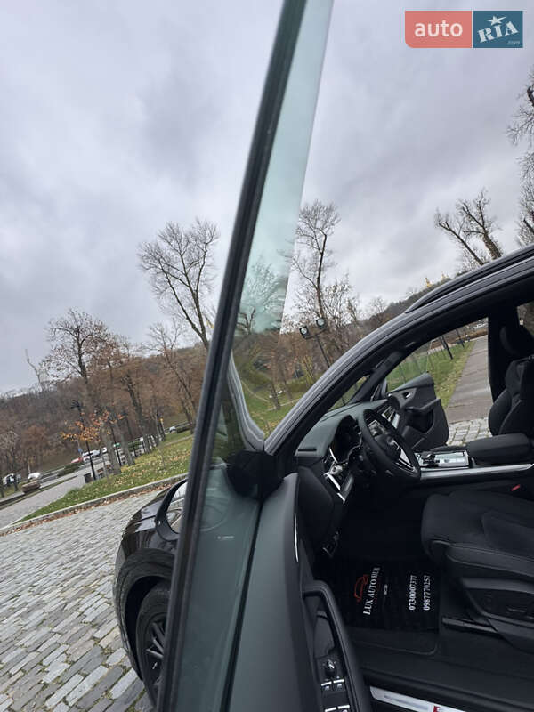 Позашляховик / Кросовер Audi Q8 2025 в Києві