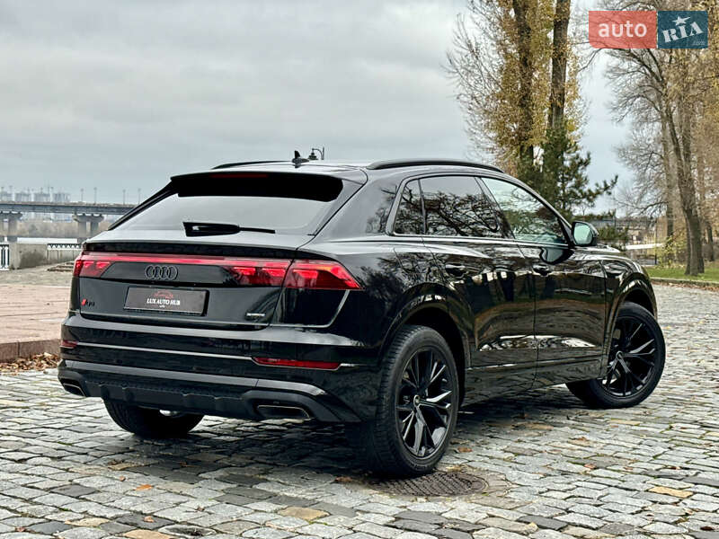 Позашляховик / Кросовер Audi Q8 2025 в Києві
