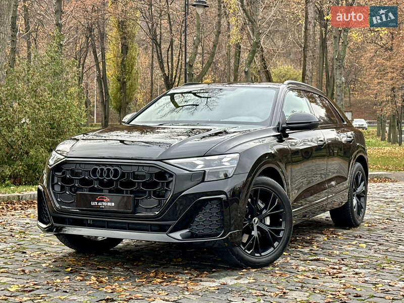 Позашляховик / Кросовер Audi Q8 2025 в Києві