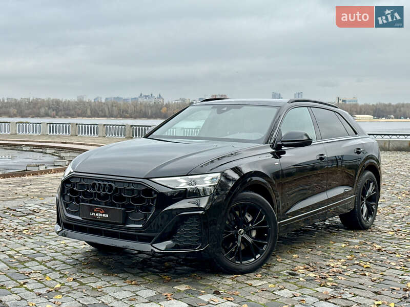Позашляховик / Кросовер Audi Q8 2025 в Києві
