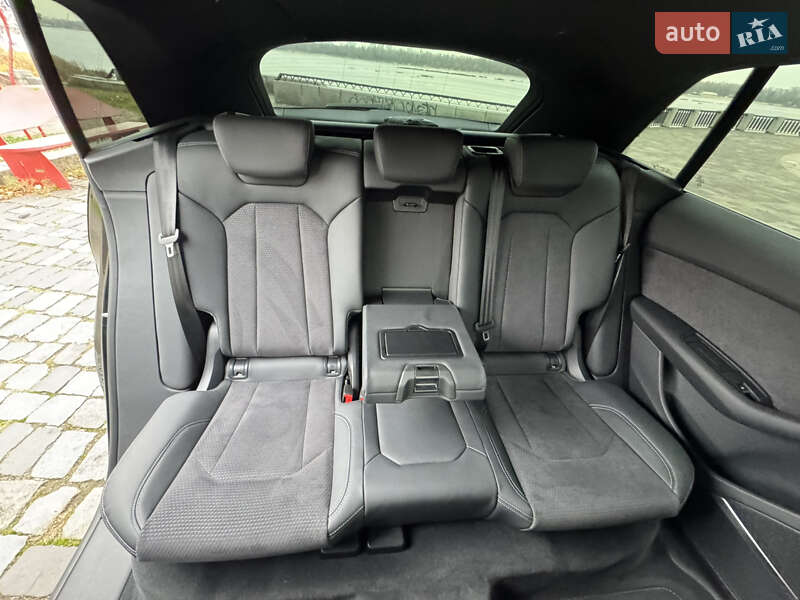 Позашляховик / Кросовер Audi Q8 2025 в Києві