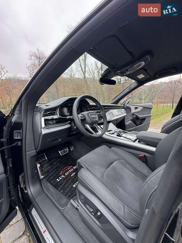 Позашляховик / Кросовер Audi Q8 2025 в Києві