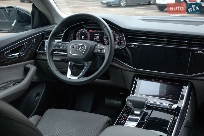 Внедорожник / Кроссовер Audi Q8 2019 в Киеве