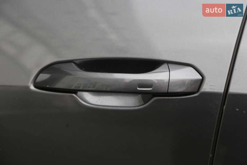 Внедорожник / Кроссовер Audi Q8 2018 в Киеве фото 28 Внедорожник / Кроссовер Audi Q8 2018 в Киеве