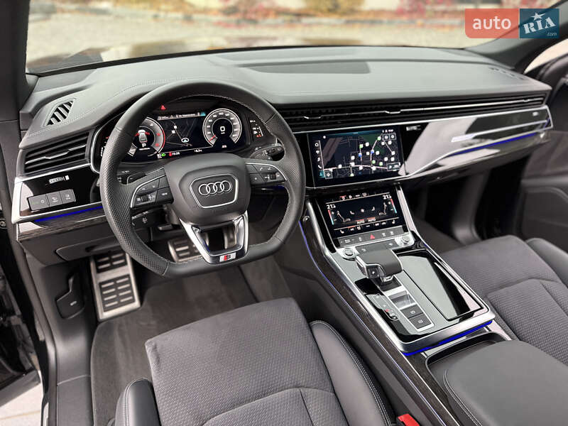 Позашляховик / Кросовер Audi Q8 2023 в Львові