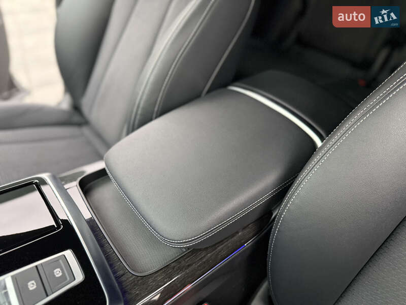 Позашляховик / Кросовер Audi Q8 2023 в Львові