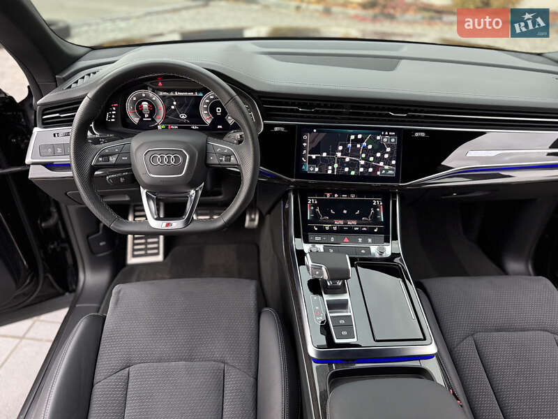 Позашляховик / Кросовер Audi Q8 2023 в Львові