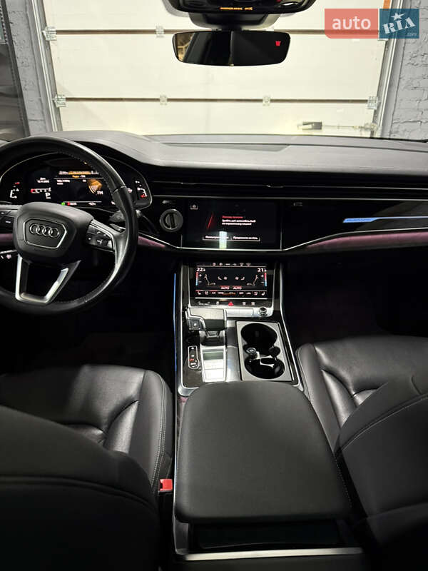 Позашляховик / Кросовер Audi Q8 2020 в Львові фото 3 Позашляховик / Кросовер Audi Q8 2020 в Львові