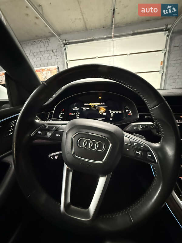 Позашляховик / Кросовер Audi Q8 2020 в Львові фото 4 Позашляховик / Кросовер Audi Q8 2020 в Львові