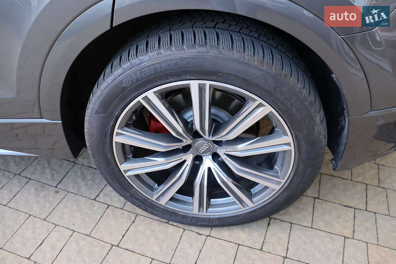 Позашляховик / Кросовер Audi Q8 2018 в Львові фото 10 Позашляховик / Кросовер Audi Q8 2018 в Львові