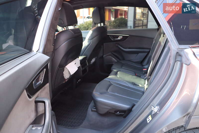 Позашляховик / Кросовер Audi Q8 2018 в Львові фото 39 Позашляховик / Кросовер Audi Q8 2018 в Львові