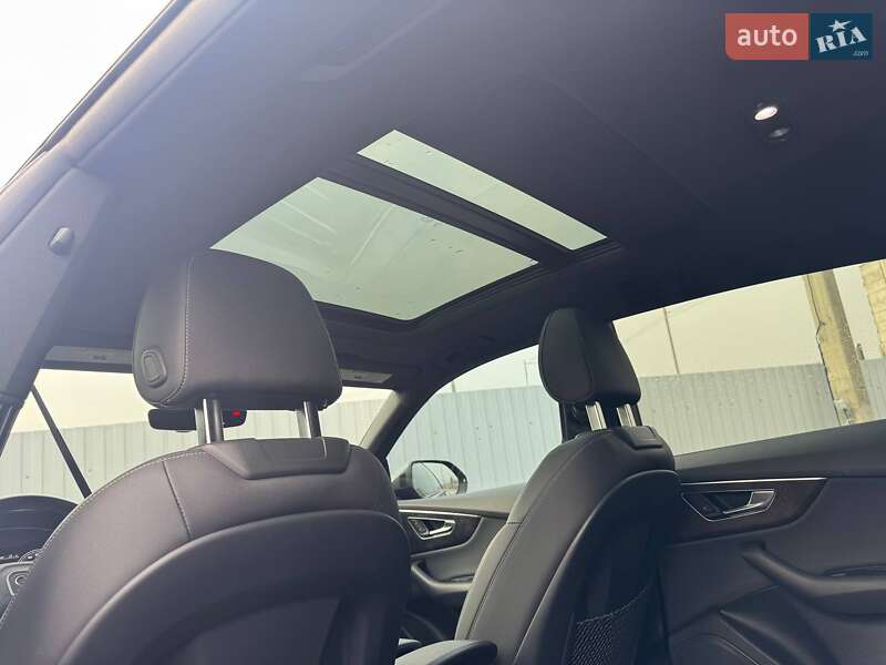Позашляховик / Кросовер Audi Q8 2020 в Києві фото 30 Позашляховик / Кросовер Audi Q8 2020 в Києві