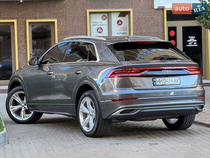 Позашляховик / Кросовер Audi Q8 2019 в Одесі