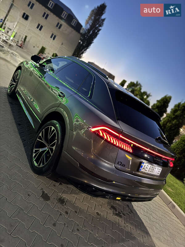 Внедорожник / Кроссовер Audi Q8 2018 в Киеве фото 10 Внедорожник / Кроссовер Audi Q8 2018 в Киеве