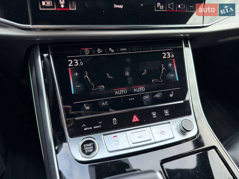 Внедорожник / Кроссовер Audi Q8 2021 в Киеве