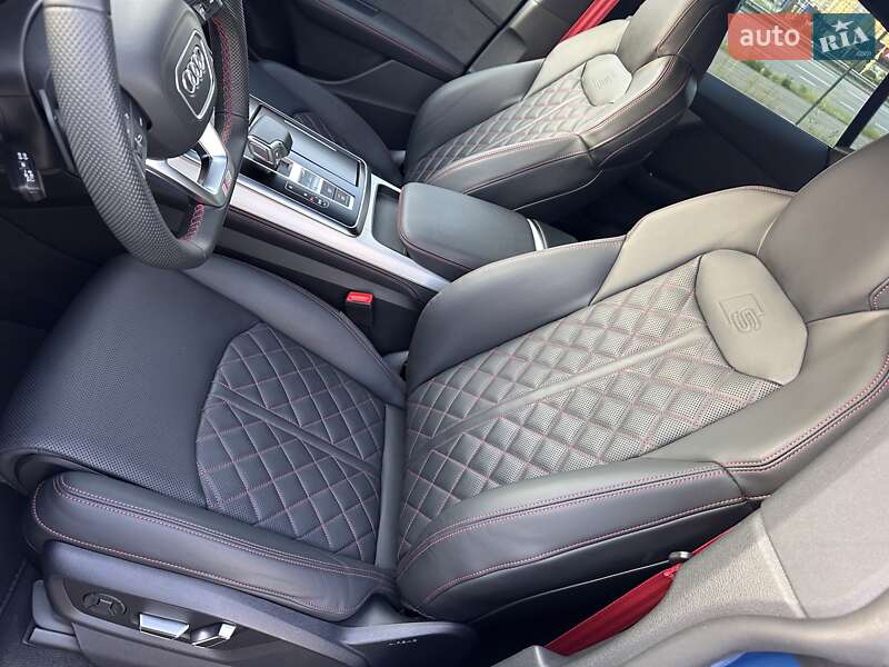 Позашляховик / Кросовер Audi Q8 2024 в Києві