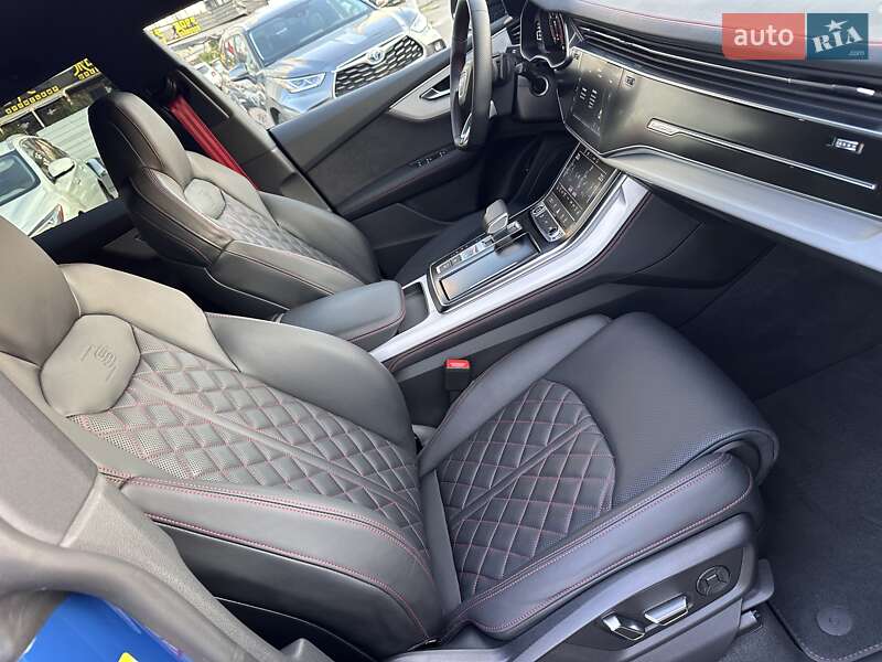Позашляховик / Кросовер Audi Q8 2024 в Києві