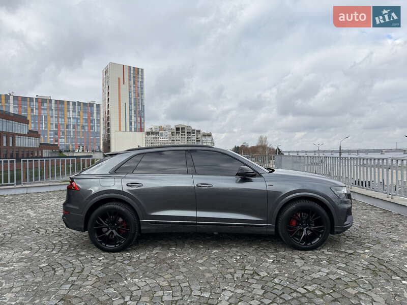 Позашляховик / Кросовер Audi Q8 2020 в Дніпрі фото 5 Позашляховик / Кросовер Audi Q8 2020 в Дніпрі
