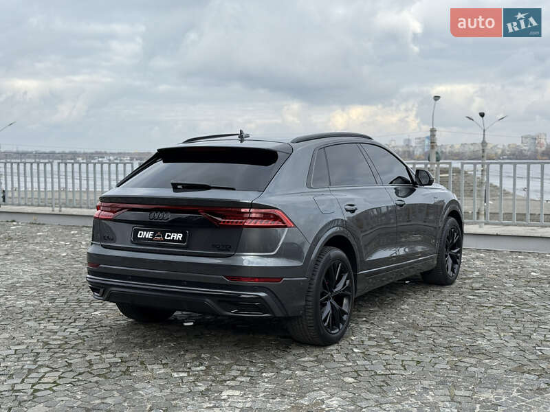 Позашляховик / Кросовер Audi Q8 2020 в Дніпрі фото 7 Позашляховик / Кросовер Audi Q8 2020 в Дніпрі