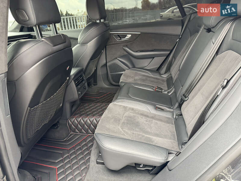 Позашляховик / Кросовер Audi Q8 2020 в Дніпрі фото 32 Позашляховик / Кросовер Audi Q8 2020 в Дніпрі