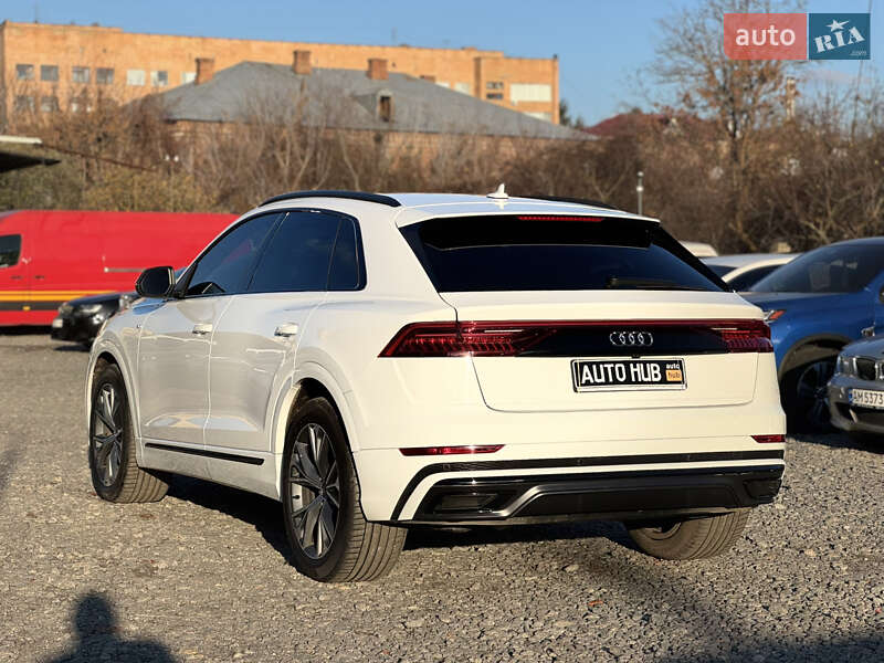 Внедорожник / Кроссовер Audi Q8 2019 в Бердичеве