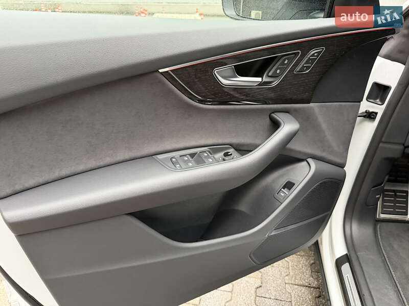 Внедорожник / Кроссовер Audi Q8 2023 в Киеве фото 50 Внедорожник / Кроссовер Audi Q8 2023 в Киеве