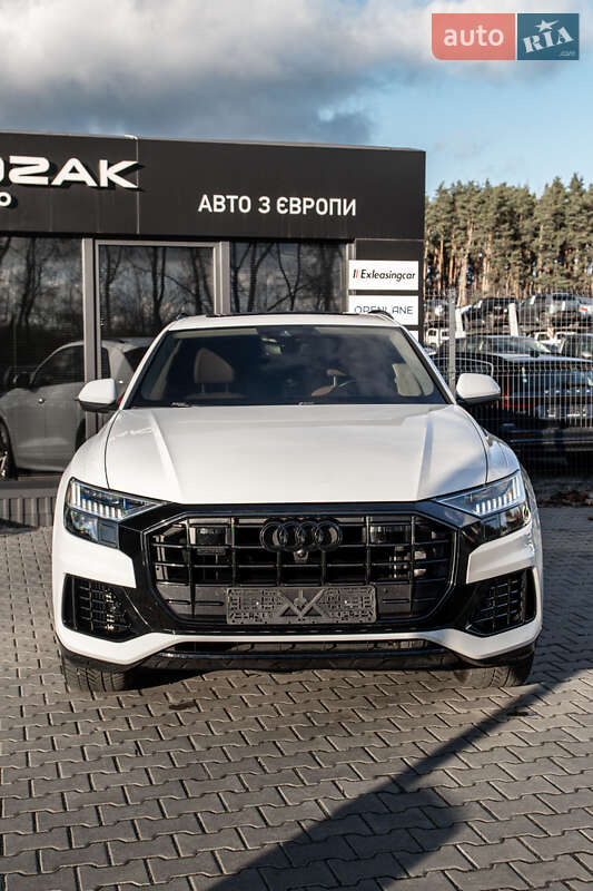 Позашляховик / Кросовер Audi Q8 2018 в Львові