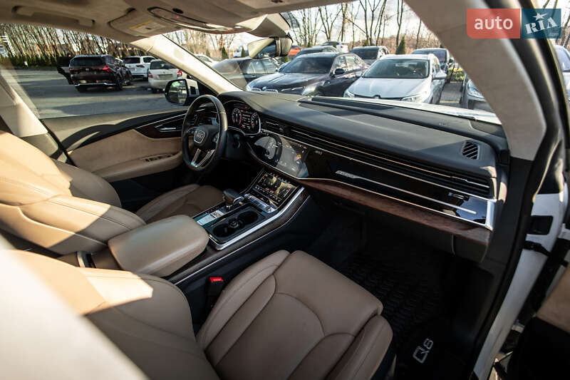 Позашляховик / Кросовер Audi Q8 2018 в Львові