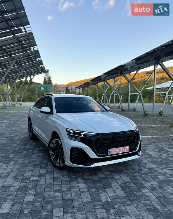 Позашляховик / Кросовер Audi Q8 2024 в Львові