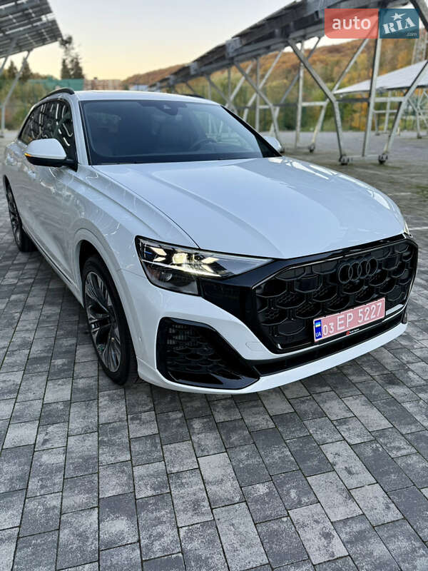 Позашляховик / Кросовер Audi Q8 2024 в Львові