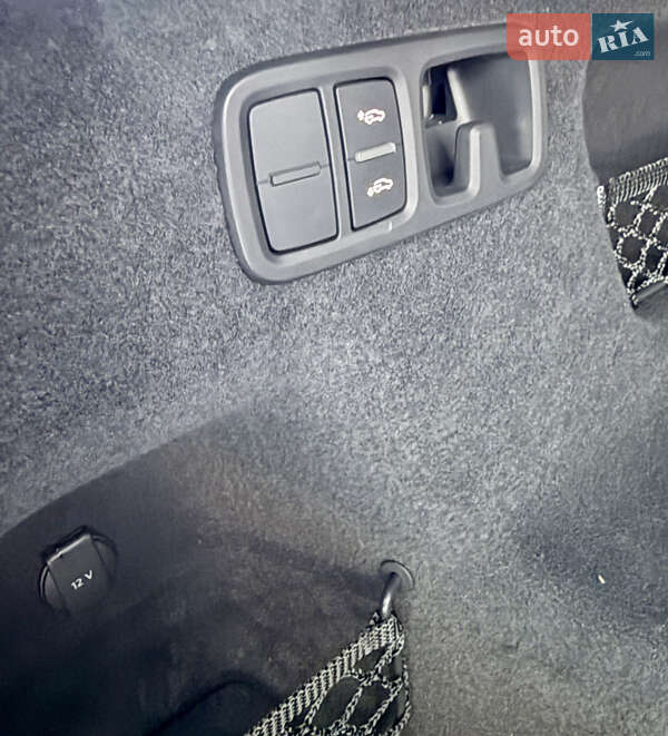 Позашляховик / Кросовер Audi Q8 2024 в Львові