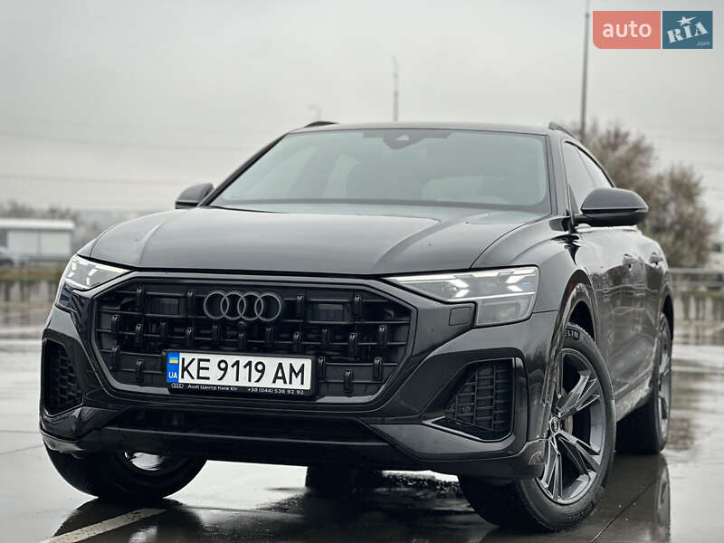 Внедорожник / Кроссовер Audi Q8 2024 в Киеве