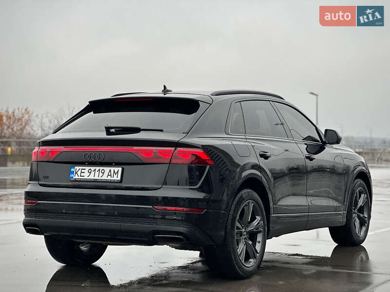 Внедорожник / Кроссовер Audi Q8 2024 в Киеве