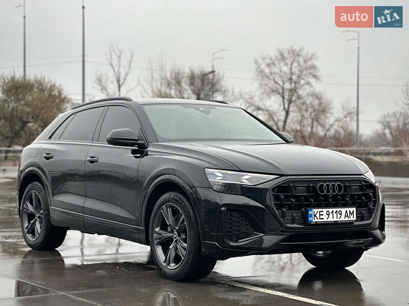 Внедорожник / Кроссовер Audi Q8 2024 в Киеве