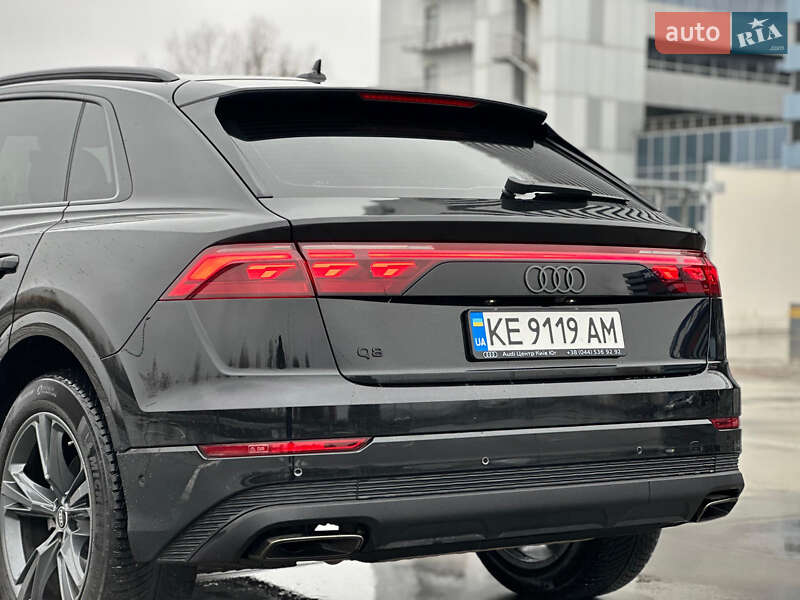 Внедорожник / Кроссовер Audi Q8 2024 в Киеве