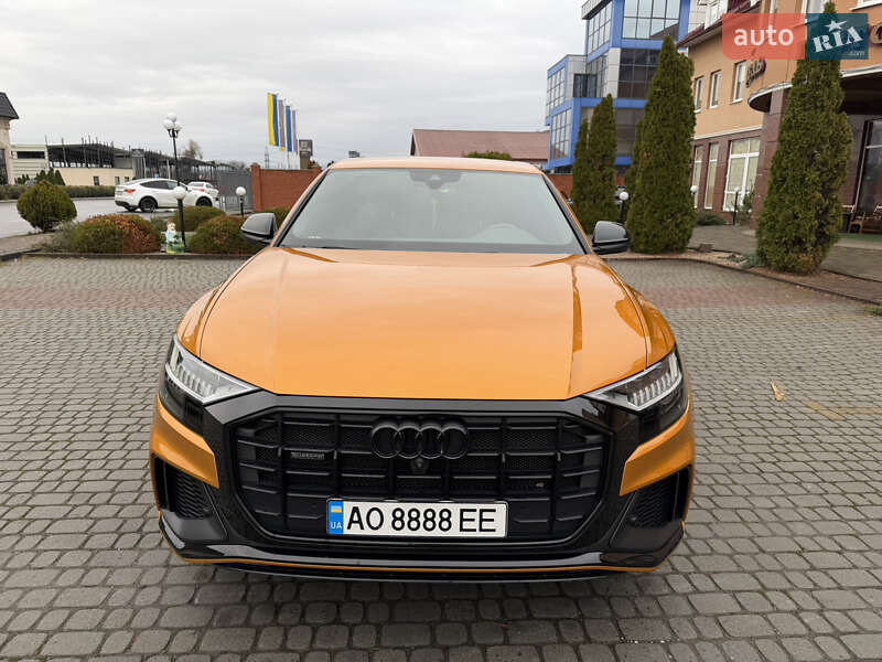 Позашляховик / Кросовер Audi Q8 2018 в Мукачевому