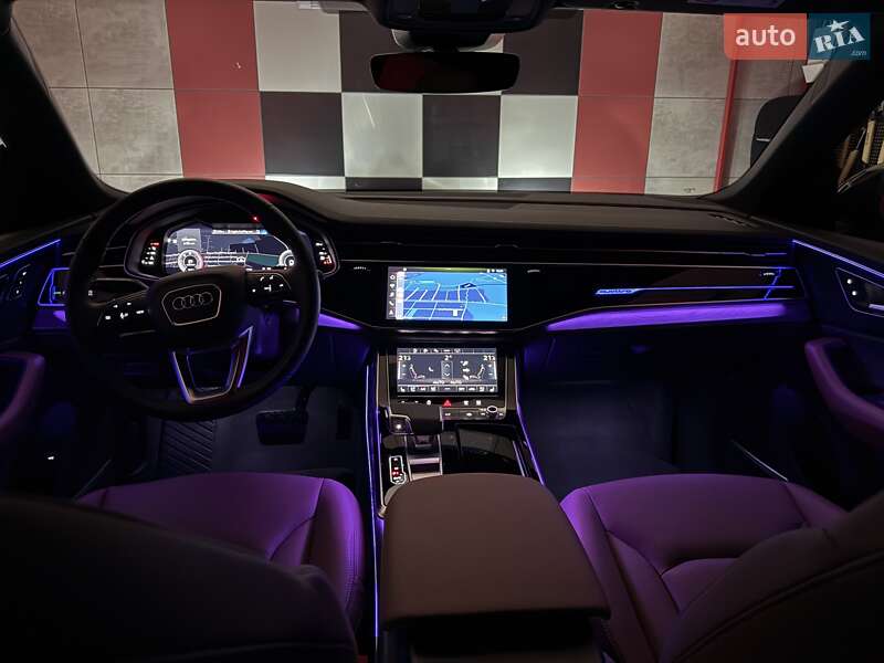 Внедорожник / Кроссовер Audi Q8 2025 в Львове
