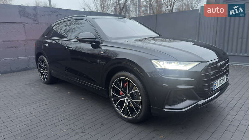 Внедорожник / Кроссовер Audi Q8 2018 в Киеве