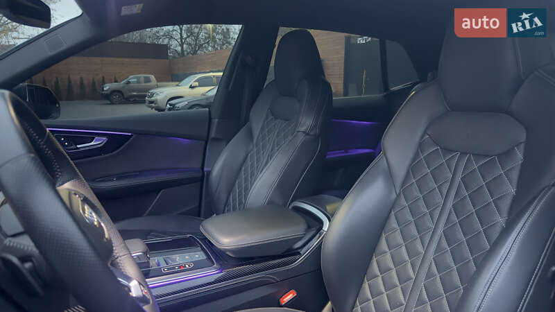 Внедорожник / Кроссовер Audi Q8 2018 в Киеве