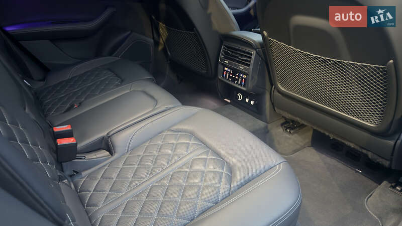 Внедорожник / Кроссовер Audi Q8 2018 в Киеве