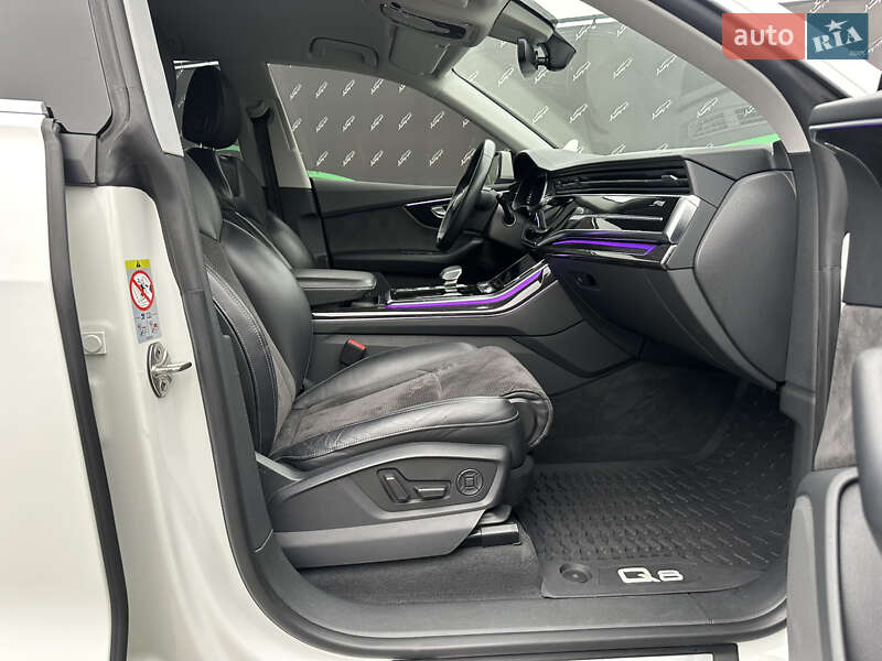 Внедорожник / Кроссовер Audi Q8 2019 в Киеве