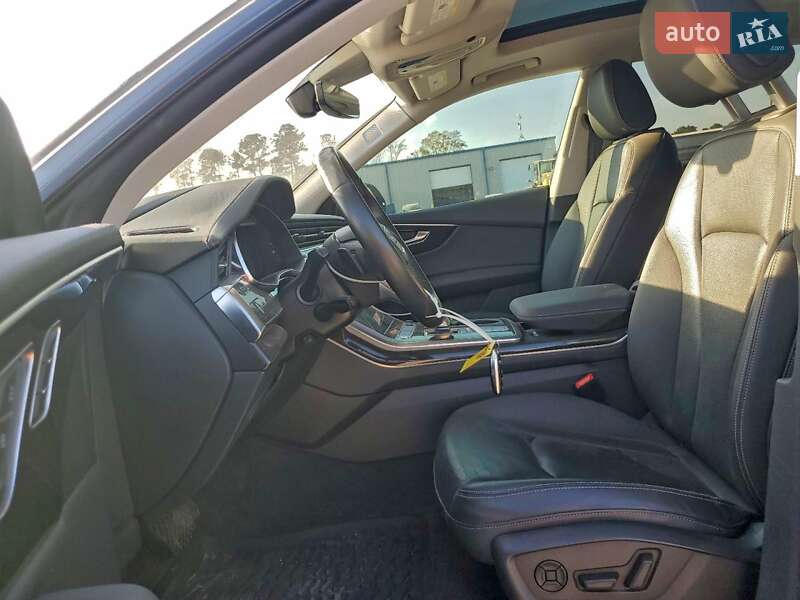 Внедорожник / Кроссовер Audi Q8 2020 в Одессе
