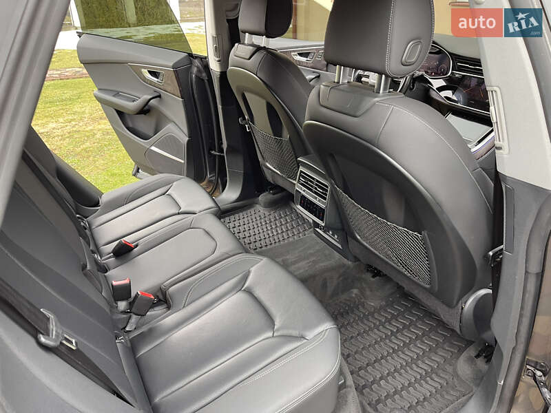 Внедорожник / Кроссовер Audi Q8 2019 в Львове фото 34 Внедорожник / Кроссовер Audi Q8 2019 в Львове