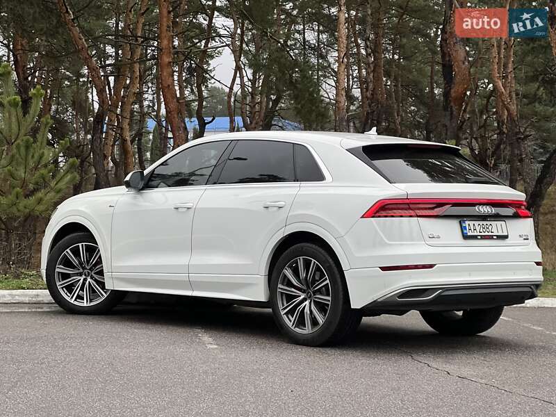 Внедорожник / Кроссовер Audi Q8 2020 в Киеве