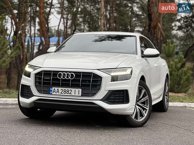 Внедорожник / Кроссовер Audi Q8 2020 в Киеве